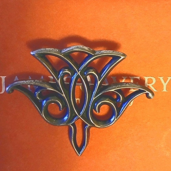 Retired James Avery Open Work Descending Dove Brooch - Picture 1 of 6